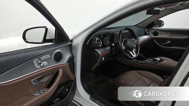 Mercedes-Benz E-Class W213 id 4770593 из Кореи 32