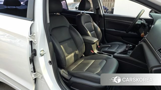 Hyundai Avante AD id 3801692 из Кореи 20