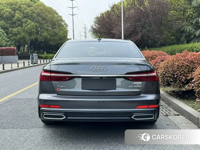 Audi A6L id 4265145 из Китая 15