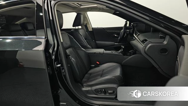 Lexus ES300h 7th generation id 3853030 из Кореи 20