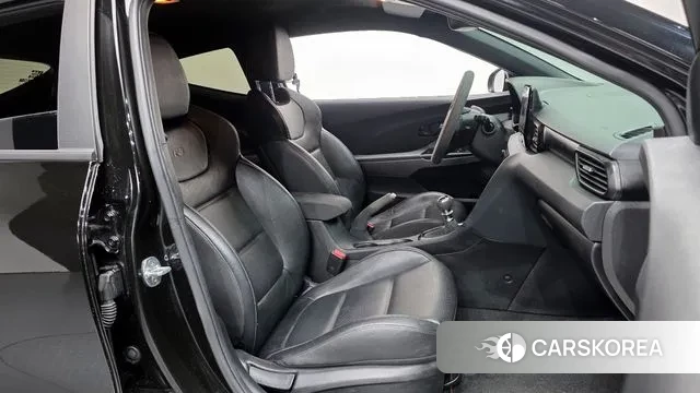 Hyundai Veloster (JS) id 3611608 из Кореи 20