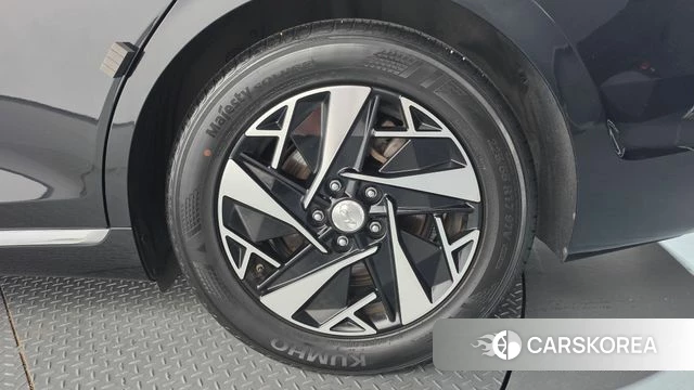 Hyundai The New Grandeur IG Hybrid id 4763597 из Кореи 36