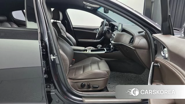 Kia Stinger id 3834788 из Кореи 21