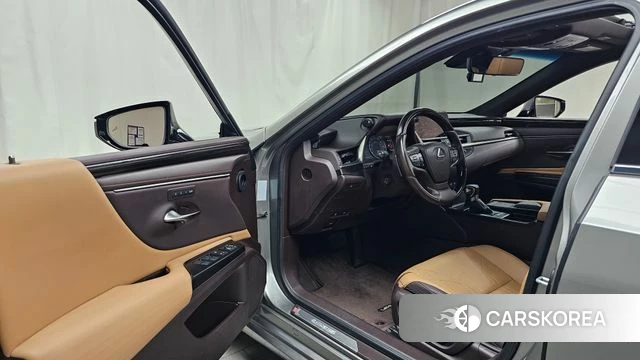 Lexus ES300h 7th generation id 4666719 из Кореи 30