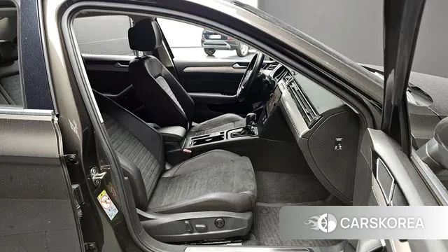 Volkswagen Passat GT (B8) id 3413144 из Кореи 20