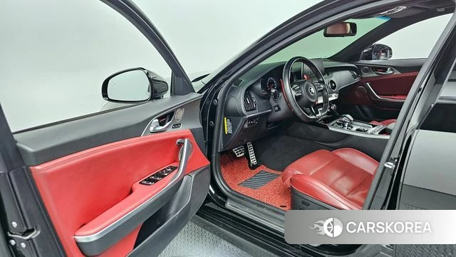 Kia Stinger id 3905589 из Кореи 20