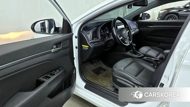 Hyundai Avante AD id 4311017 из Кореи 20