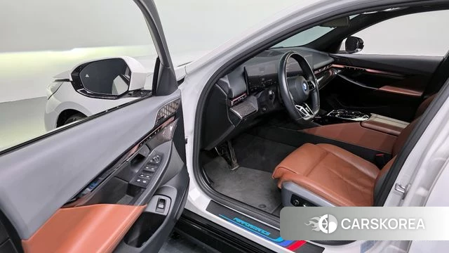 BMW i5 (G60) id 4354498 из Кореи 34