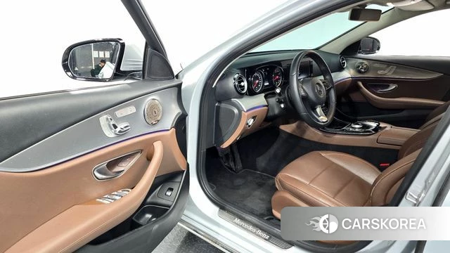 Mercedes-Benz E-Class W213 id 4907821 из Кореи 30