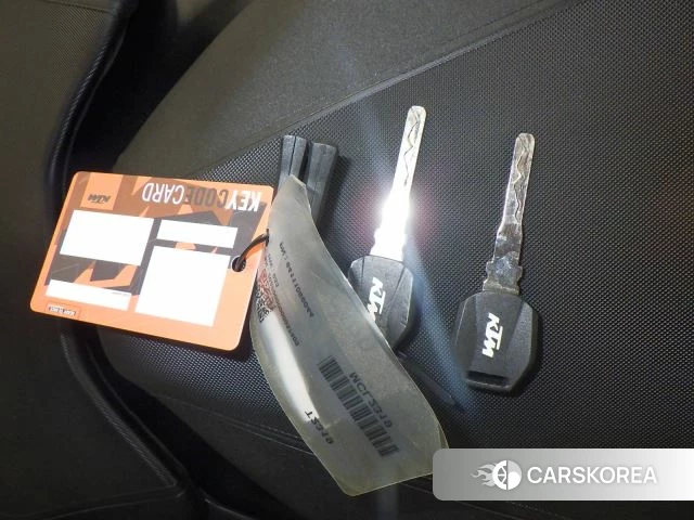 KTM 890 DUKE R id 3957894 из Японии 36