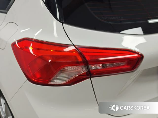 Ford Fox id 4209792 из Китая 20