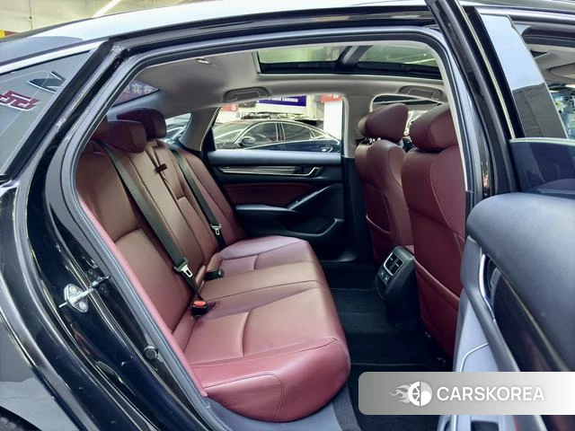 Honda Accord id 4220641 из Китая 14