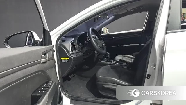 Hyundai Avante AD id 3742964 из Кореи 20