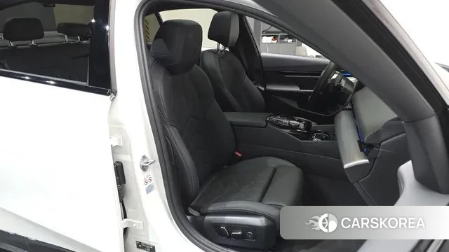 BMW 5 Series (G60) id 3462447 из Кореи 20