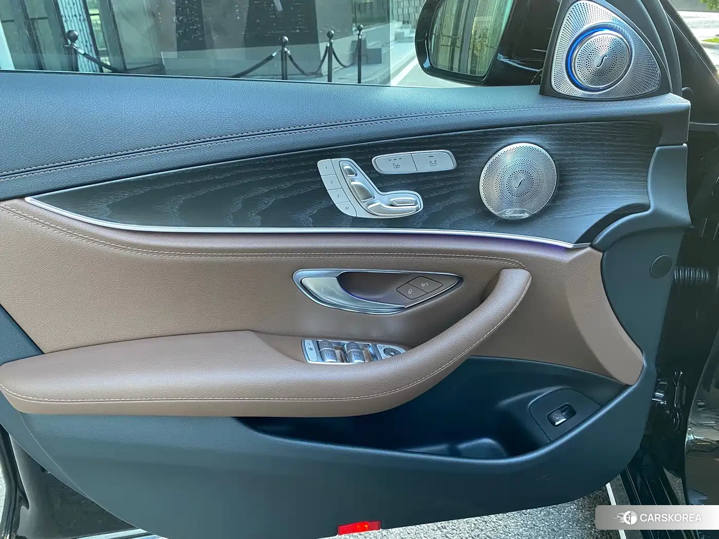 Mercedes-Benz E-Class id 4589254 из Китая 27
