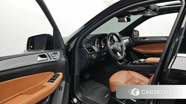 Mercedes-Benz GLE - Class W166 id 4605258 из Кореи 33