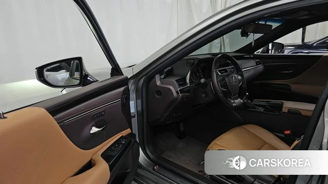 Lexus ES300h 7th generation id 4835953 из Кореи 20