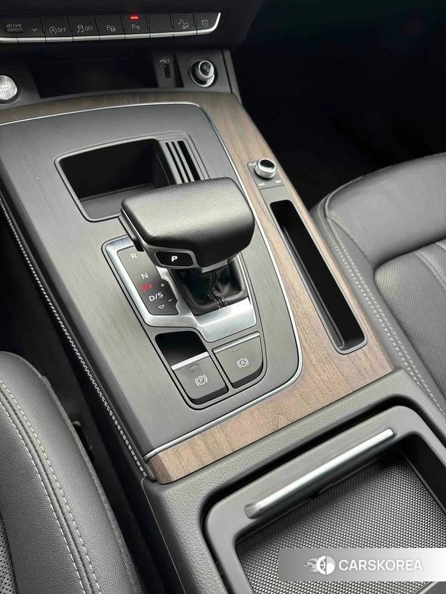 Audi Q5L id 3856107 из Китая 21