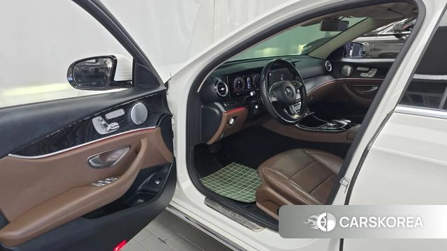Mercedes-Benz E-Class W213 id 4856403 из Кореи 20