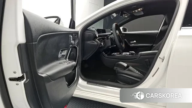 Mercedes-Benz A-Class W177 id 3374332 из Кореи 20