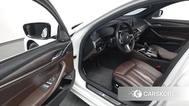 BMW 5 Series (G30) id 3577998 из Кореи 20