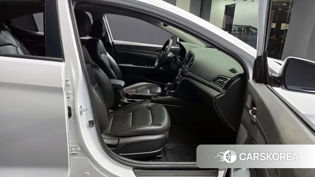 Hyundai Avante AD id 3510096 из Кореи 20