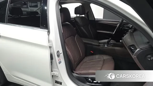 BMW 5 Series (G30) id 3009248 из Кореи 20