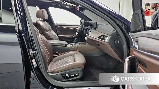 BMW 5 Series (G30) id 3547192 из Кореи 20