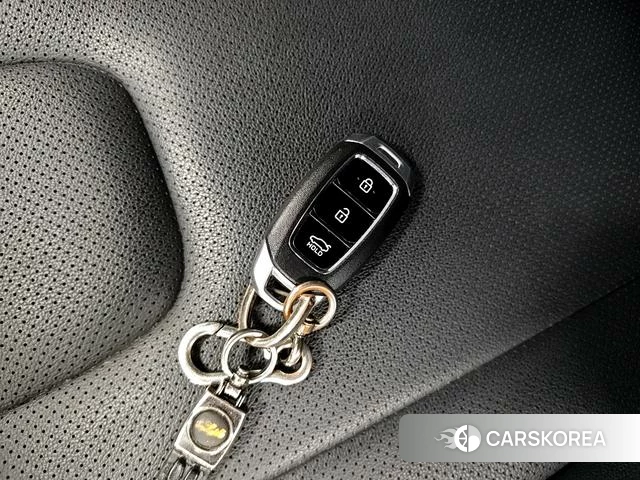 Hyundai Elantra id 4307767 из Китая 20