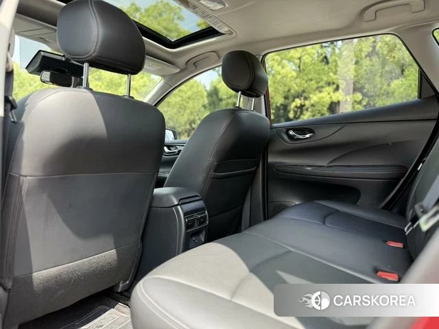 Nissan TIIDA id 4328930 из Китая 12