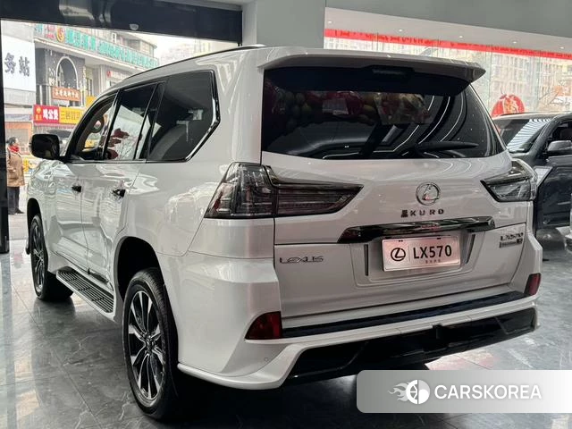Lexus LX id 4273766 из Китая 16