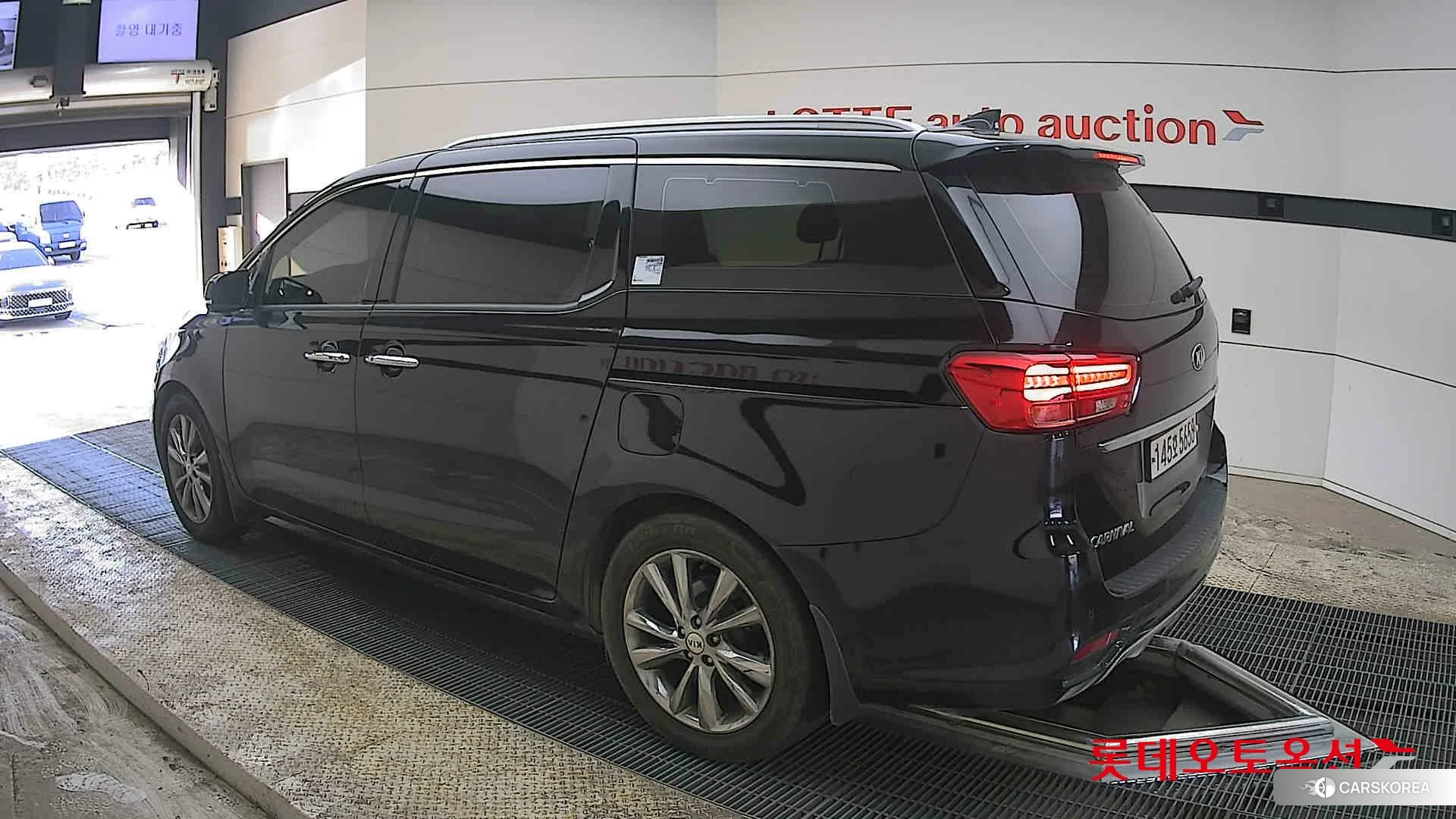 Kia Carnival id 3882157 из Кореи 37