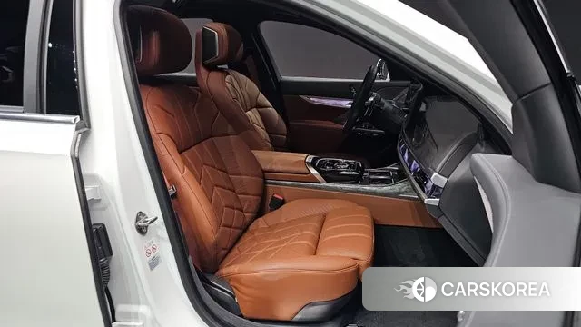 BMW 7 Series (G70) id 2993136 из Кореи 20