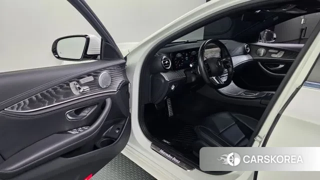 Mercedes-Benz E-Class W213 id 3681631 из Кореи 20