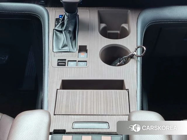 Toyota Saina id 4341908 из Китая 18