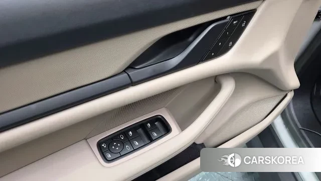 Porsche Taycan id 3654320 из Кореи 20