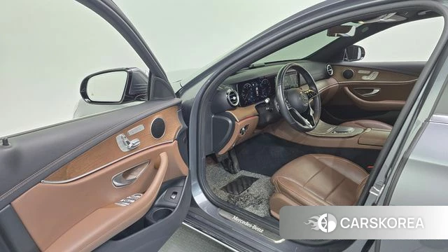 Mercedes-Benz E-Class W213 id 4854164 из Кореи 35