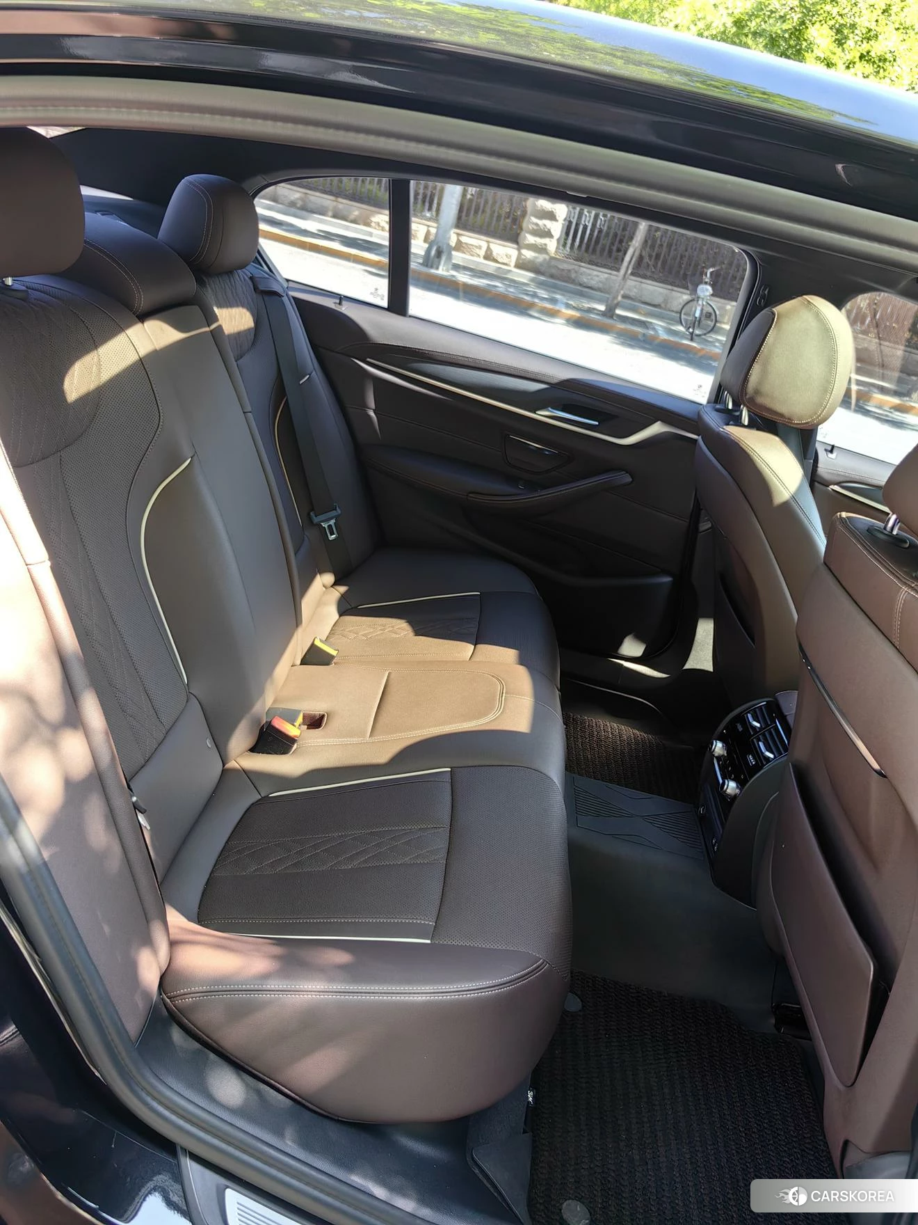 BMW 5 series id 4452118 из Китая 25