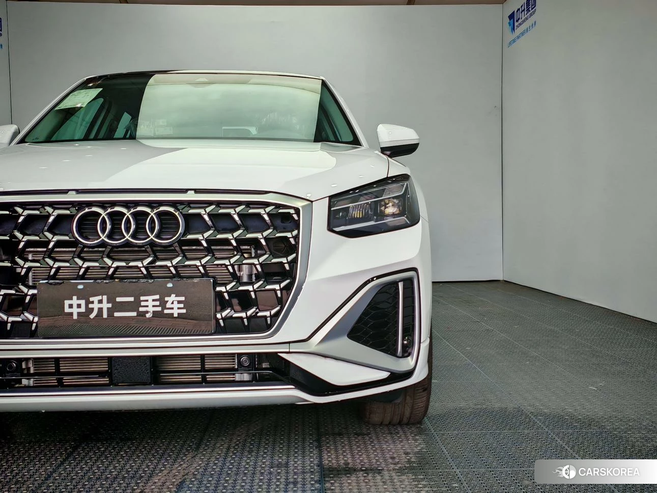 Audi Q2L id 4486510 из Китая 20
