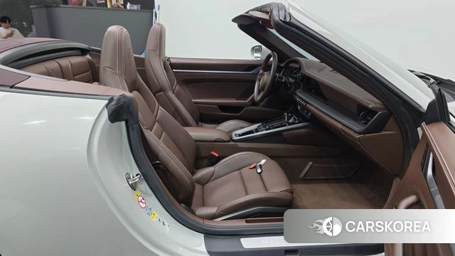 Porsche 911(992) id 4442781 из Кореи 29