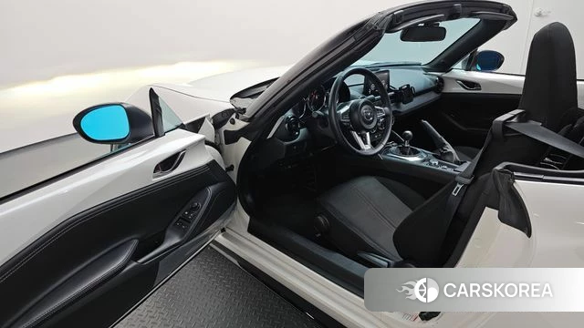 Mazda MX-5 MIATA id 4376761 из Кореи 32