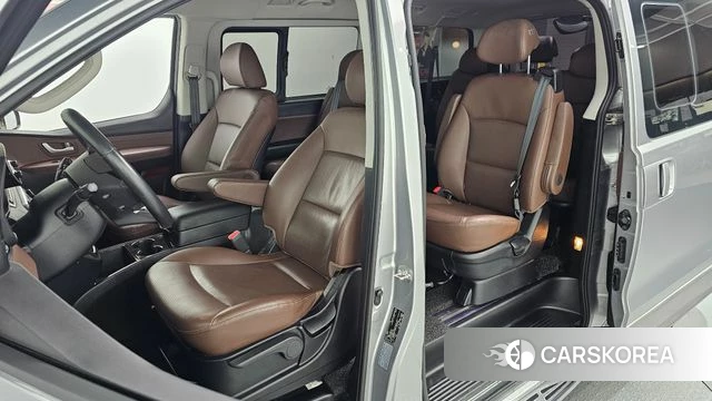 Hyundai The New Grand Starex id 3828844 из Кореи 20