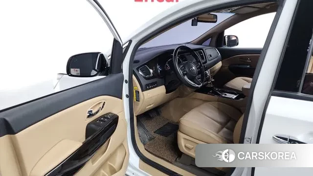 Kia The New Carnival id 3588392 из Кореи 20