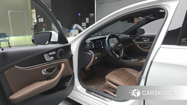 Mercedes-Benz E-Class W213 id 4774422 из Кореи 31