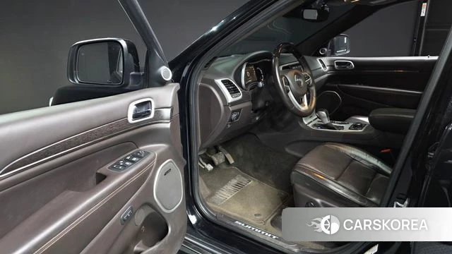 Jeep Grand Cherokee id 4703629 из Кореи 20