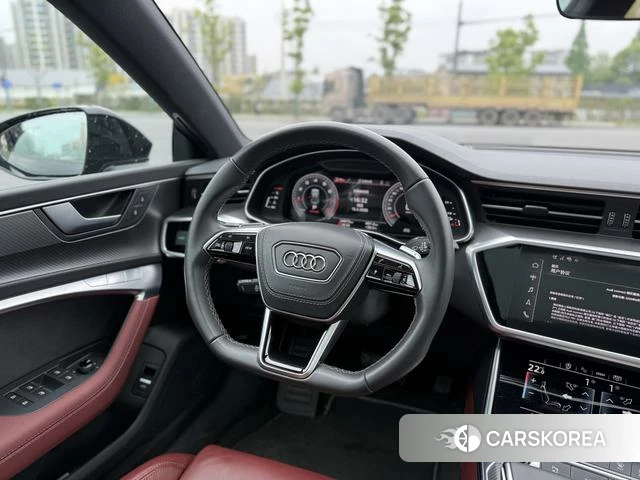 Audi A7L id 4228475 из Китая 19
