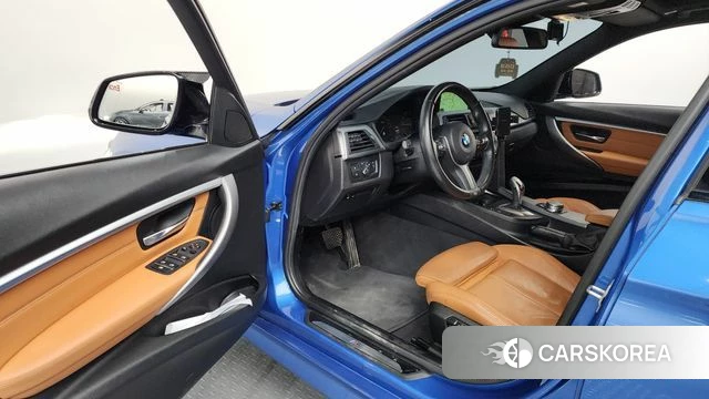 BMW 3 Series (F30) id 4339853 из Кореи 37
