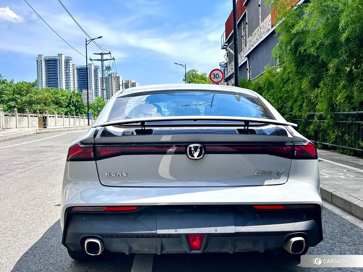 Chang'an UNI-V id 4601110 из Китая 15