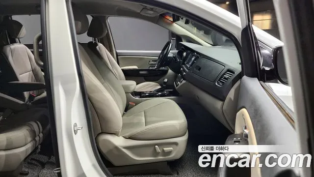 Kia The New Carnival id 2412089 из Кореи 20