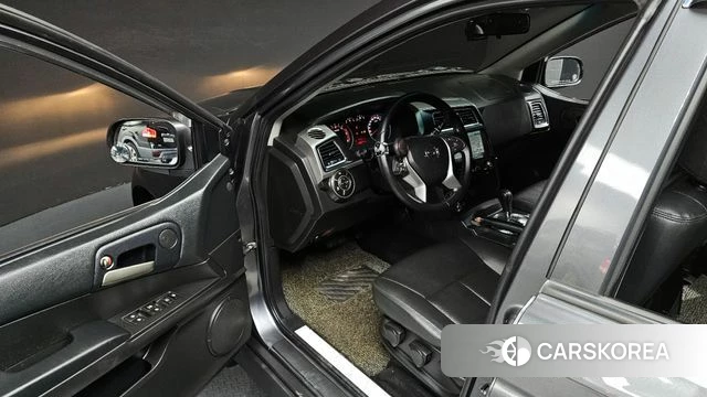 Ssangyong The New Korando Sports id 4326075 из Кореи 20